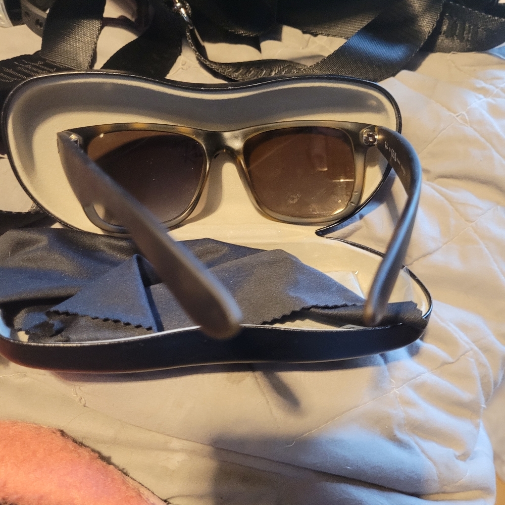 Ray bans sunglasses
